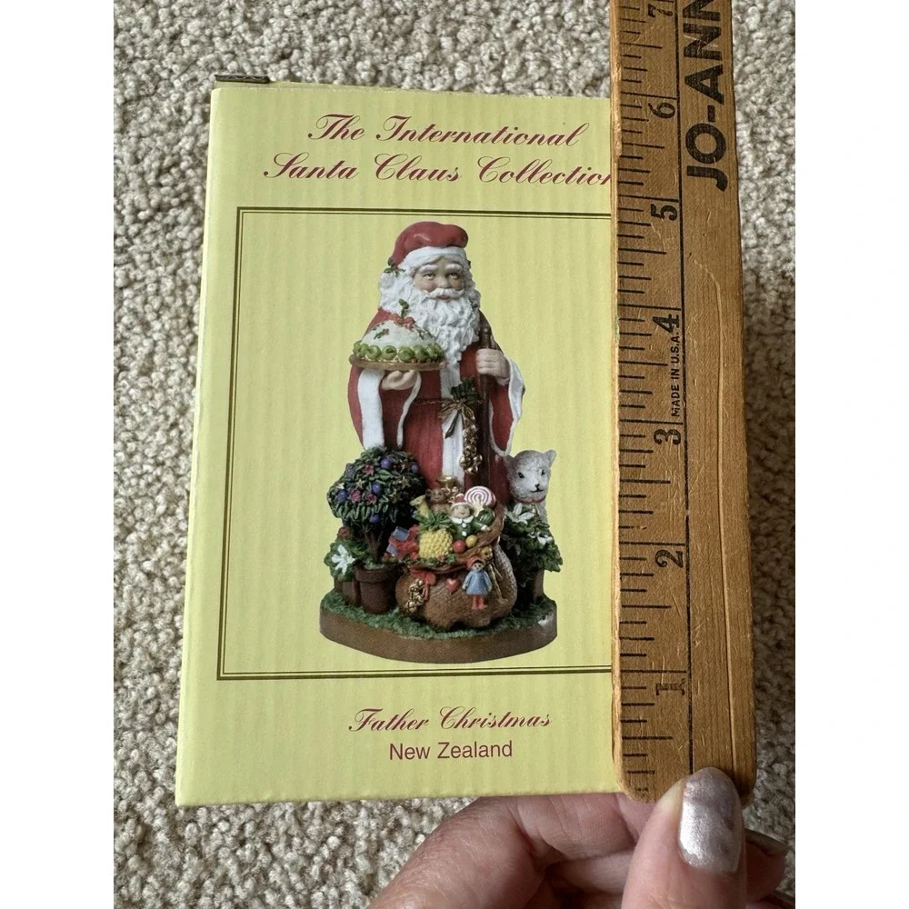 International Santa Claus Collection Father Christmas New Zealand In Box SC68